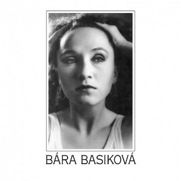 Bára Basiková: 
